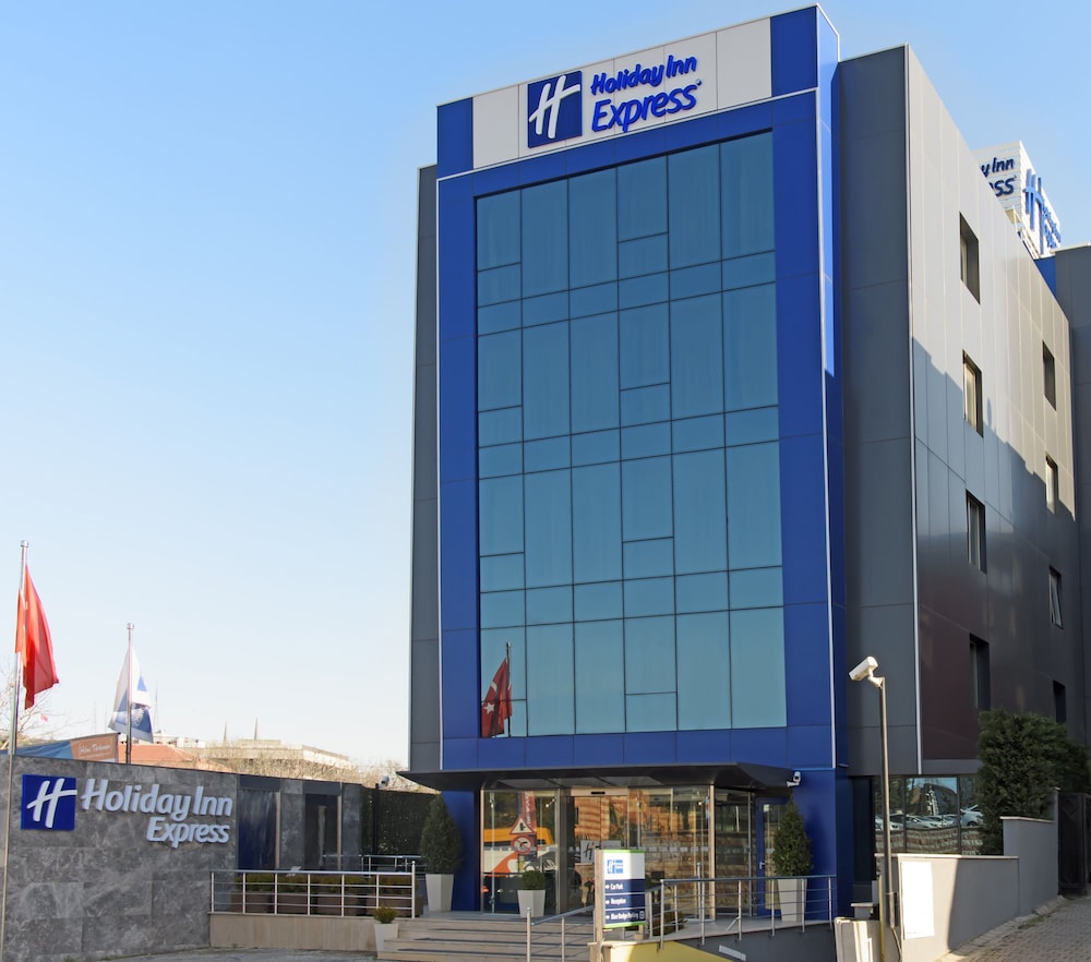 Holiday Inn Express Istanbul - Altunizade 1