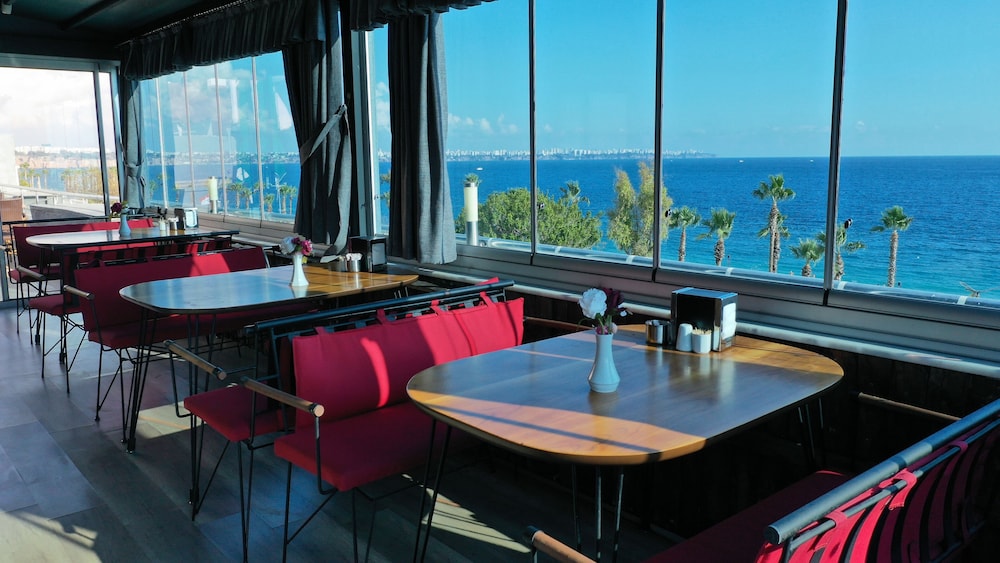 Erdem Hotel 8