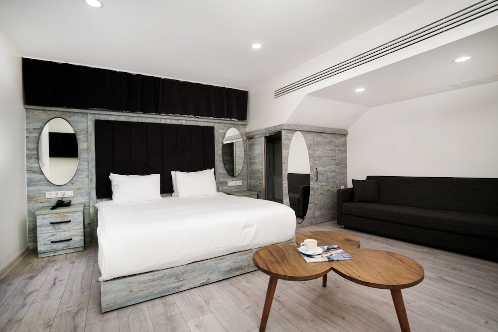 Faros Hotel Taksim 22