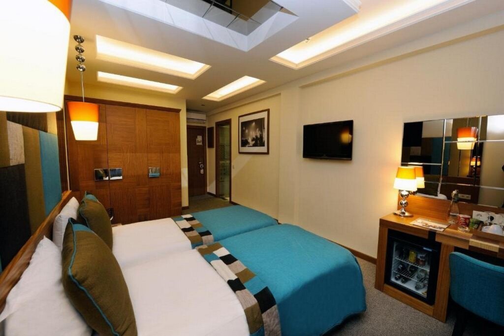 Collage Pera Hotel 17