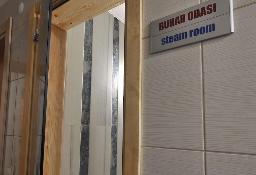 Rhiss Hotel Bostanci 15