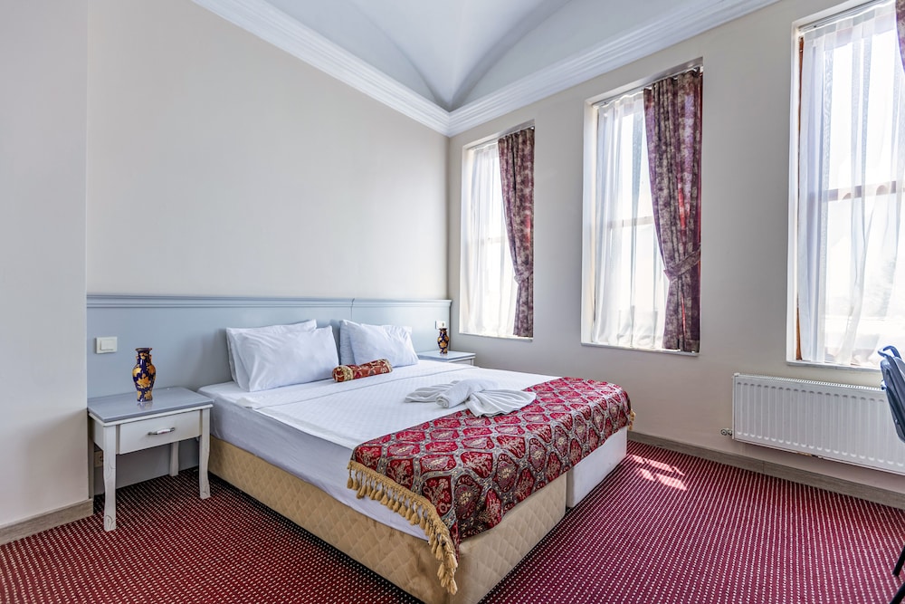 Ottoman Zade Hotel 13