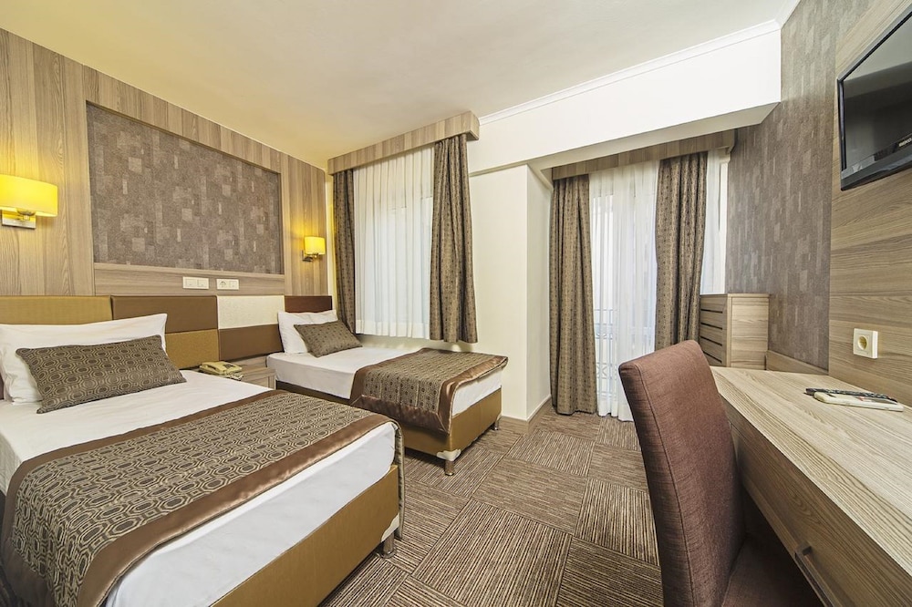 Pera Arya Hotel 15