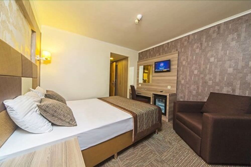 Pera Arya Hotel 21