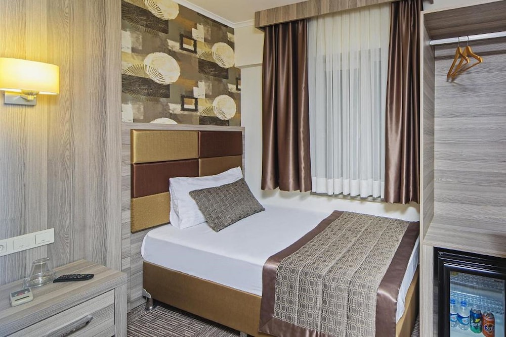 Pera Arya Hotel 19