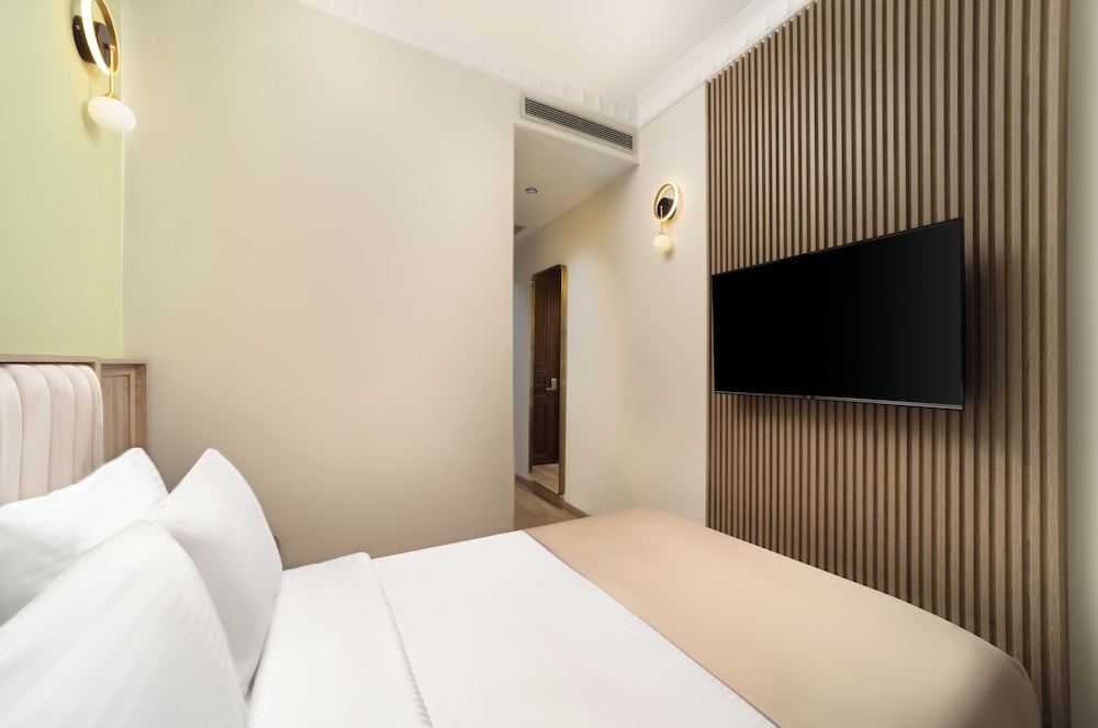 Atik Palace 4