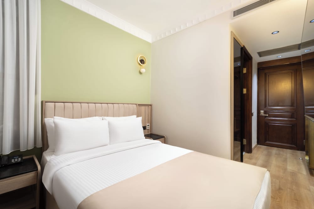 Atik Palace 5