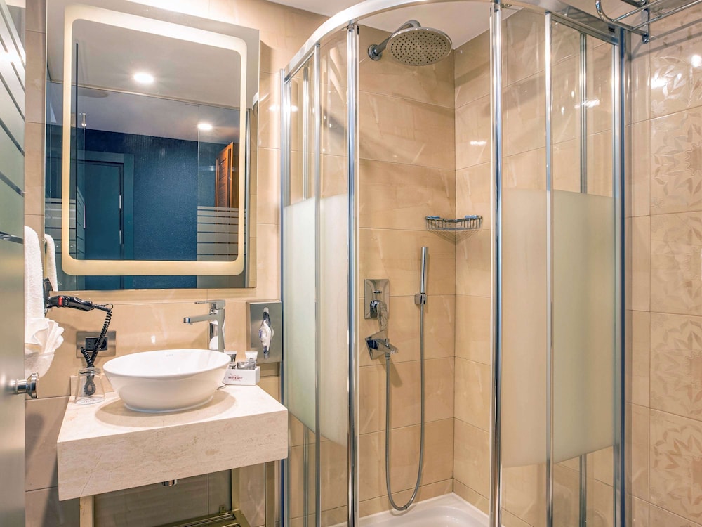 Mercure İstanbul Bakırköy 12