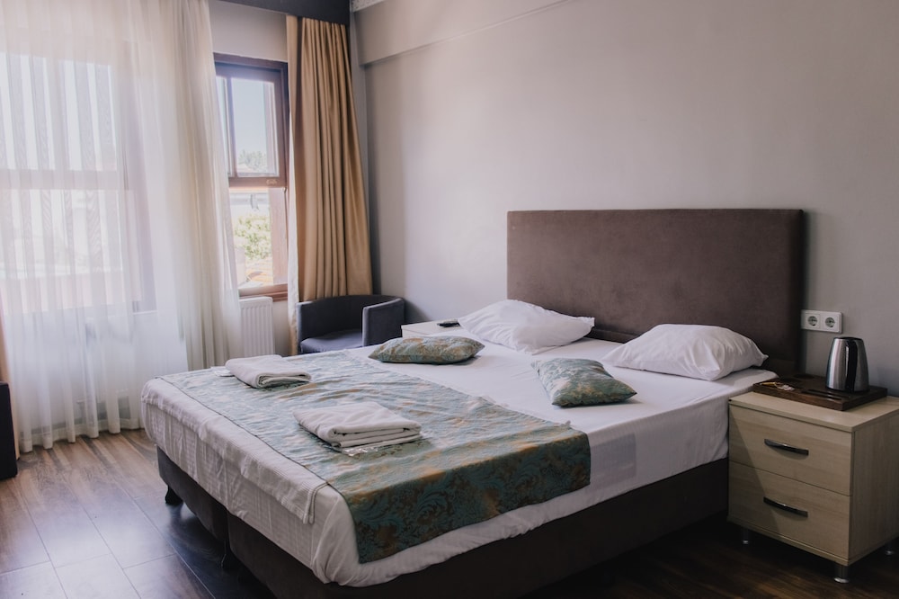 Hotel Prinkipos 12