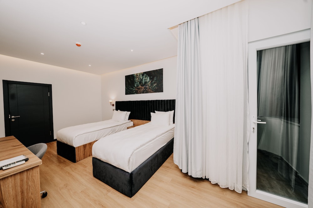 Business Life Hotel Bakirkoy 2