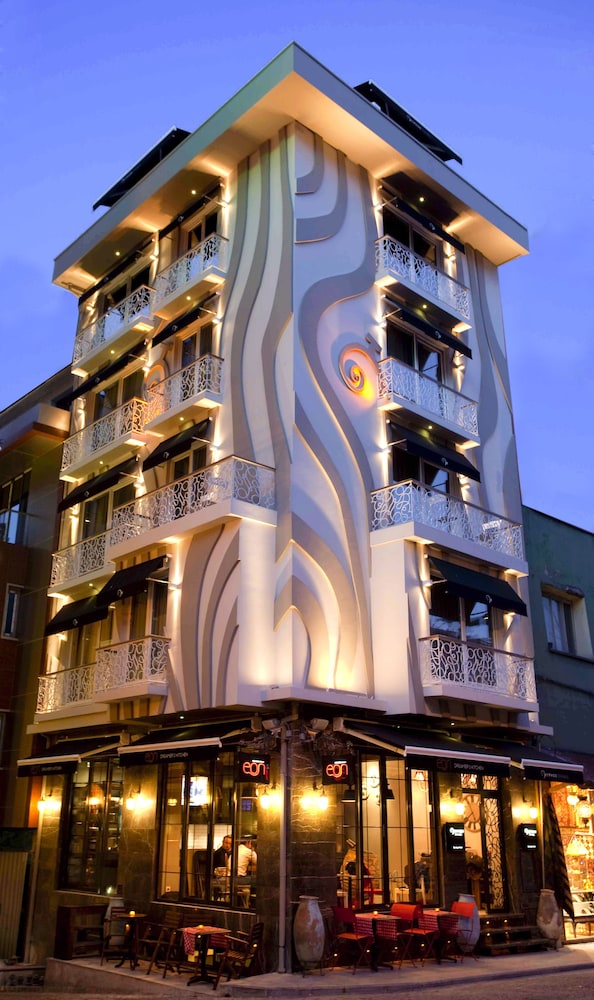 Hypnos Design House 1