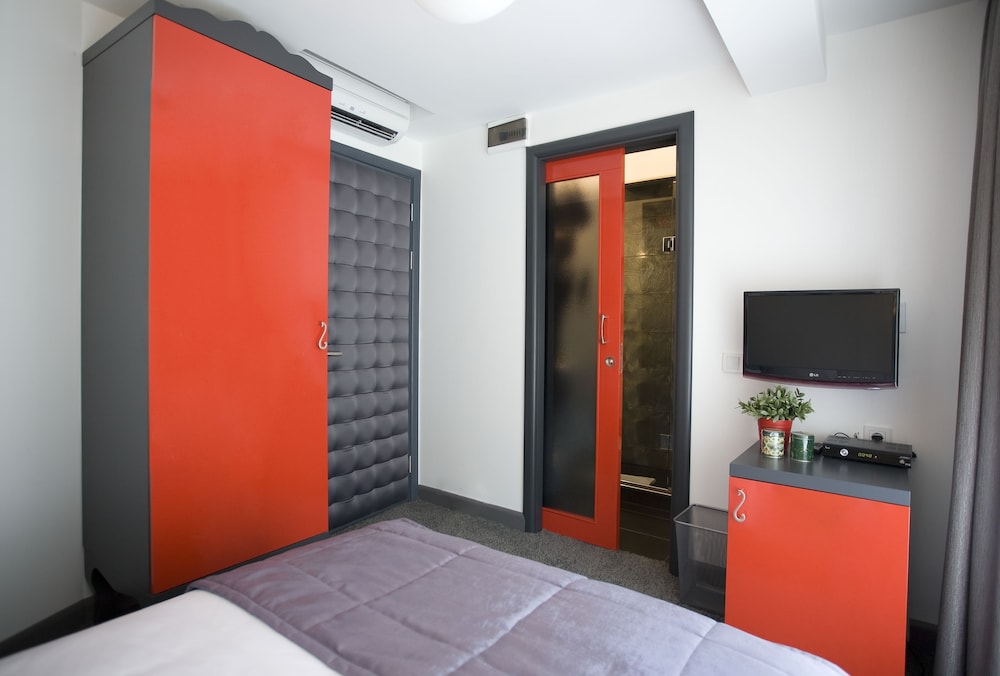 Hypnos Design House 9