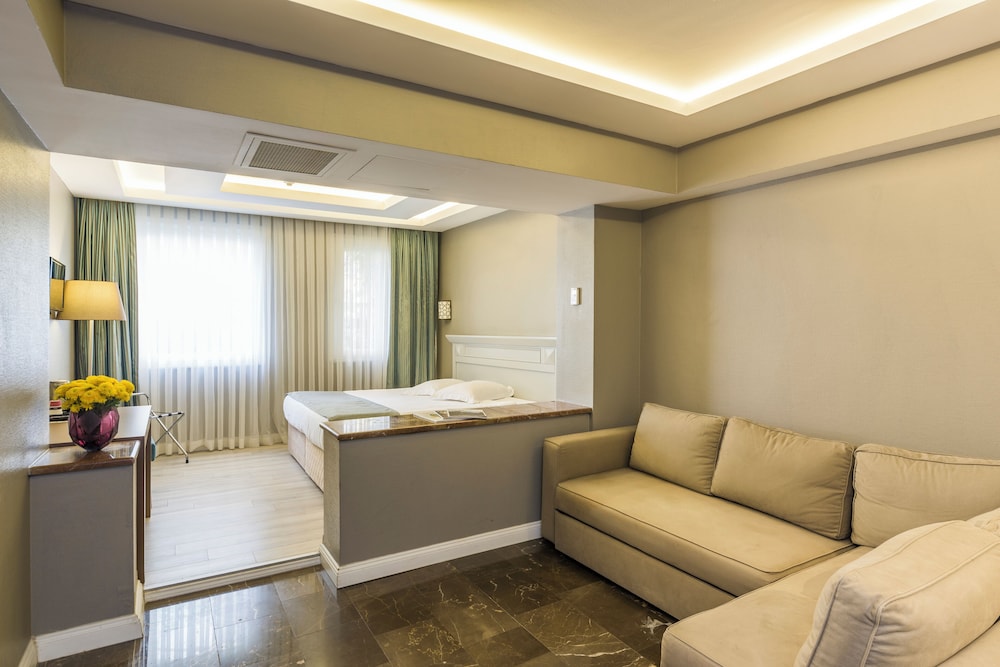 Semsan Hotel 19