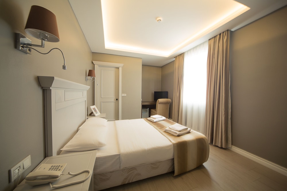 Semsan Hotel 14