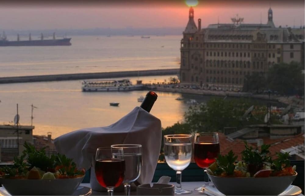 Sidonya Hotel 1
