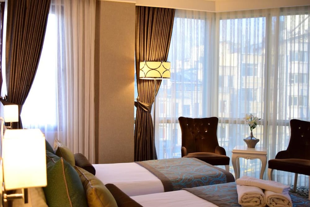 Taksim Line Hotel 12