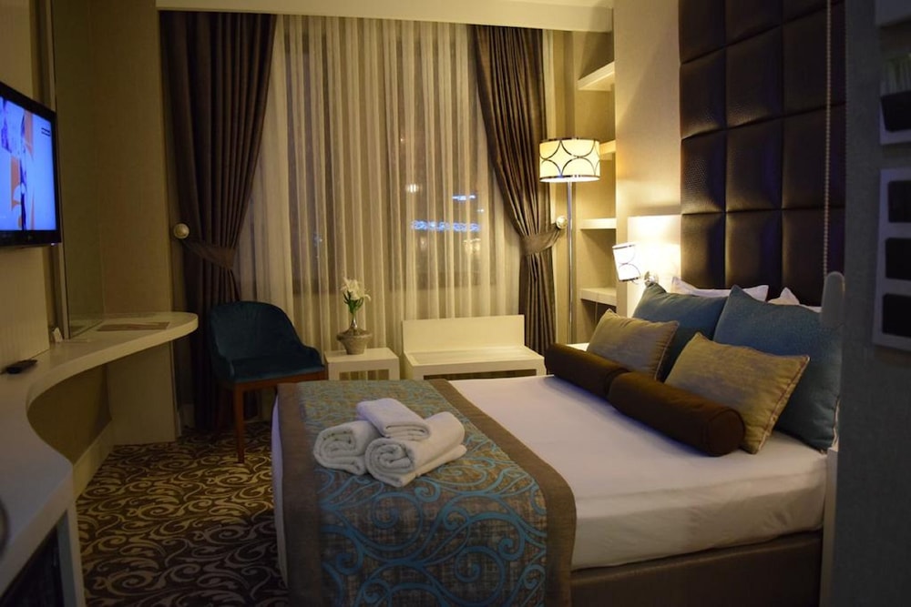 Taksim Line Hotel 8