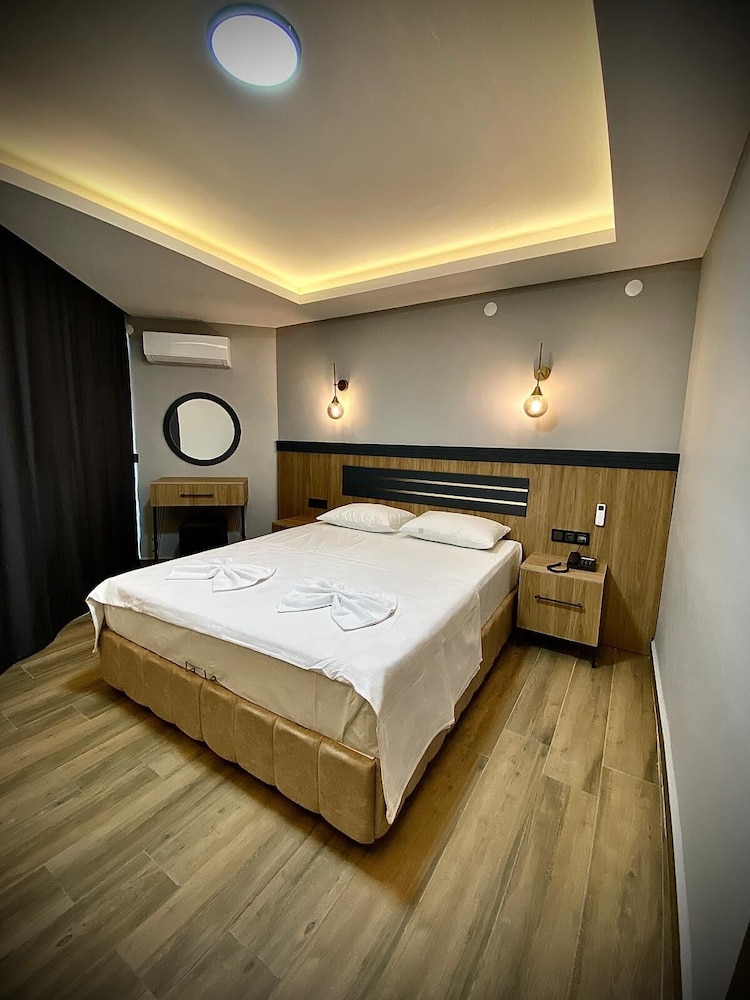 Mimoza Hotel 4