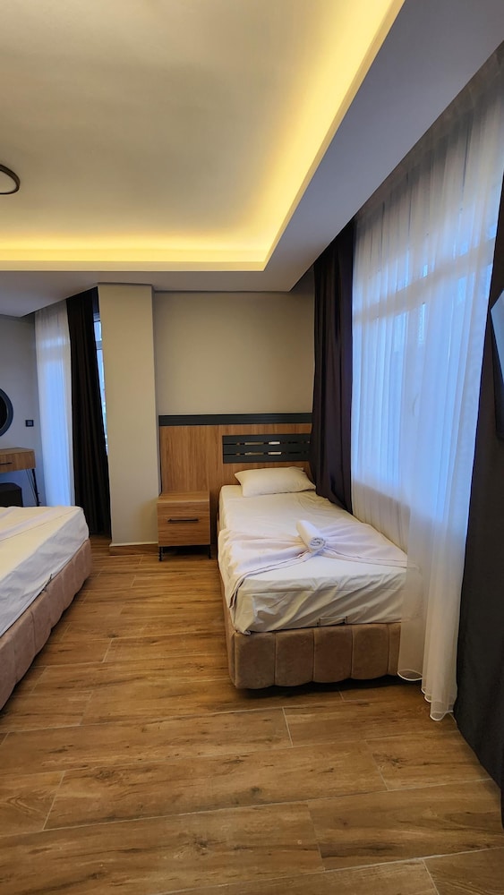 Mimoza Hotel 6