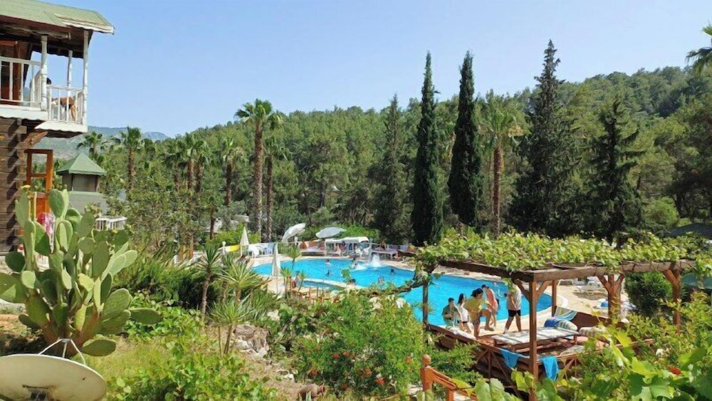 Olympos Angels Garden 12