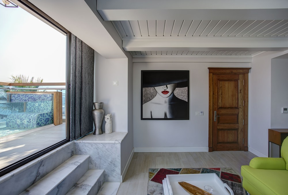 Meis Exclusive Hotel 24
