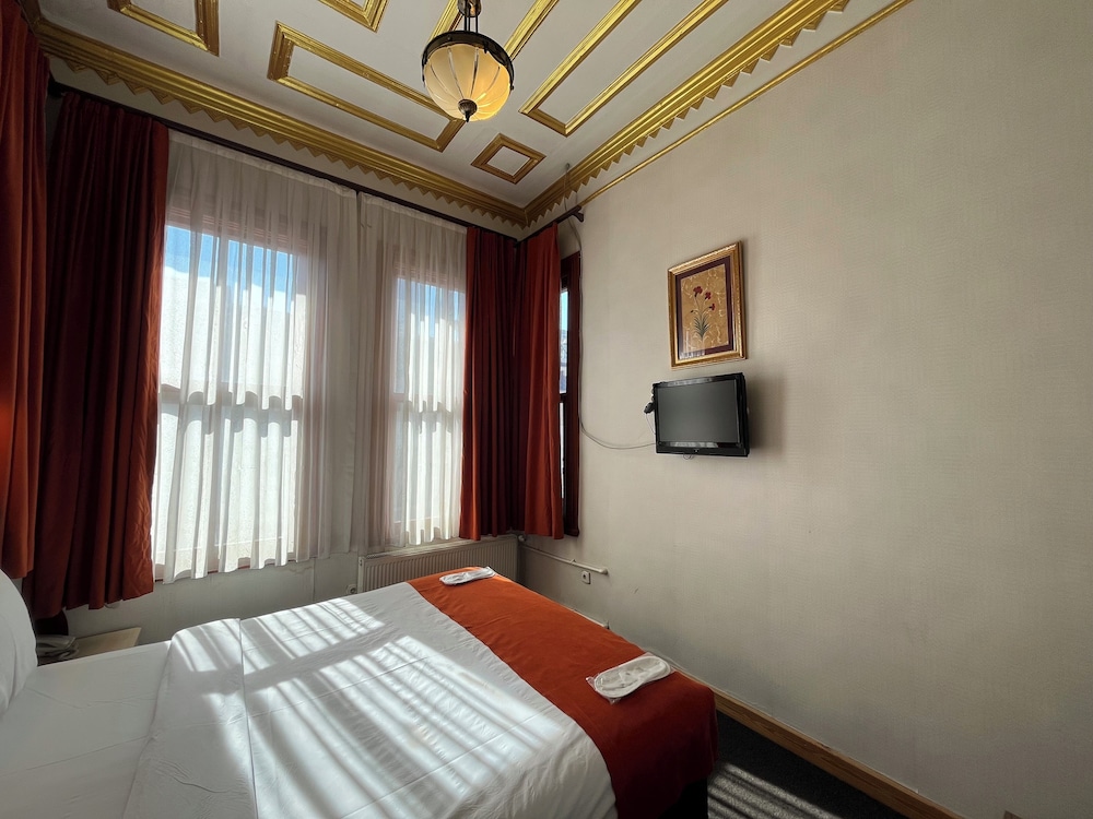 Le Safran Suite 3