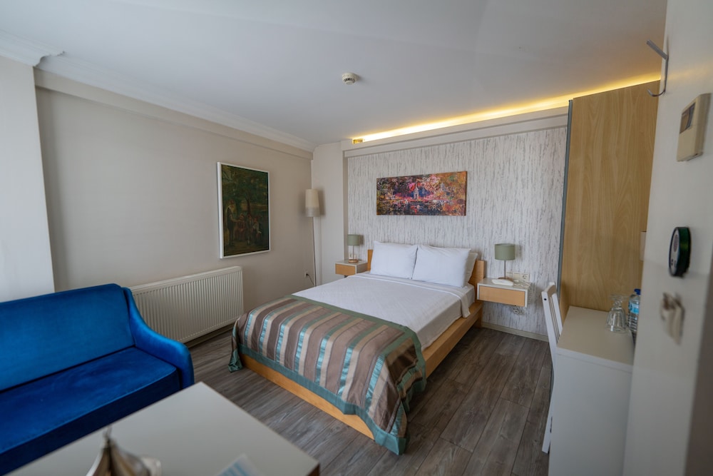 Elanaz Hotel 19
