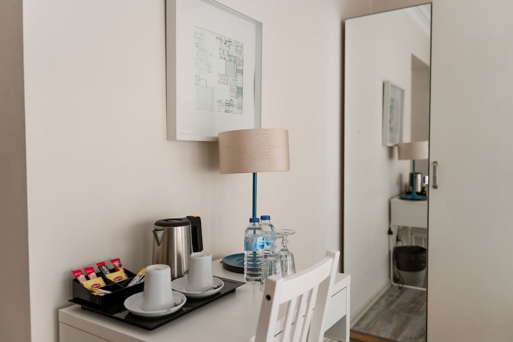 Elanaz Hotel 24
