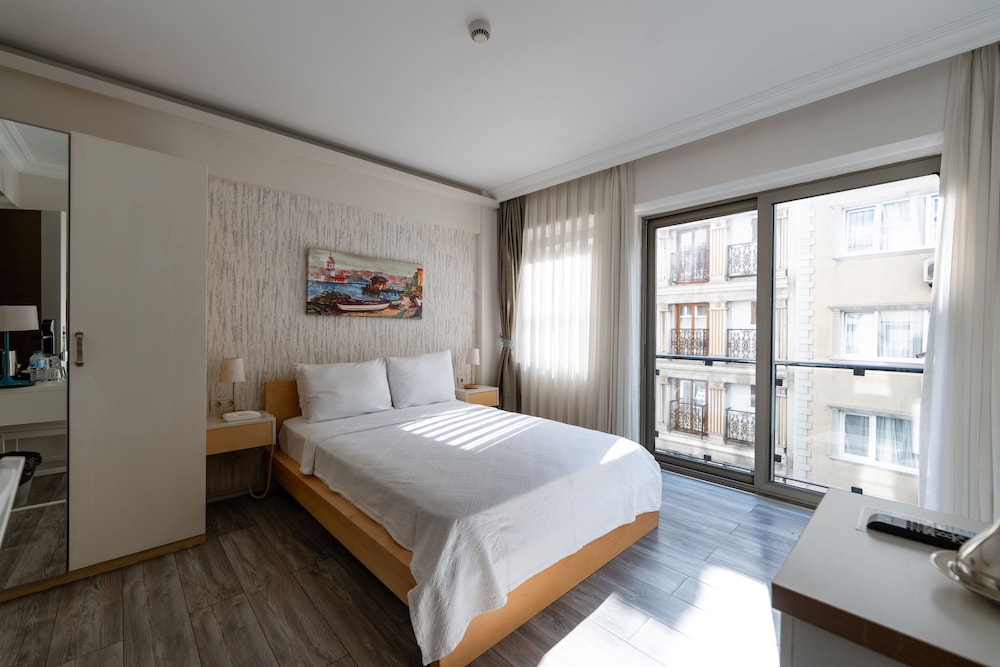 Elanaz Hotel 22