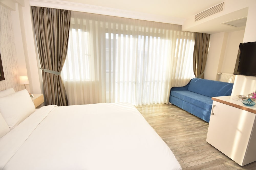 Elanaz Hotel 9
