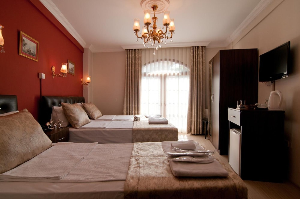 Magnificent Hotel 17