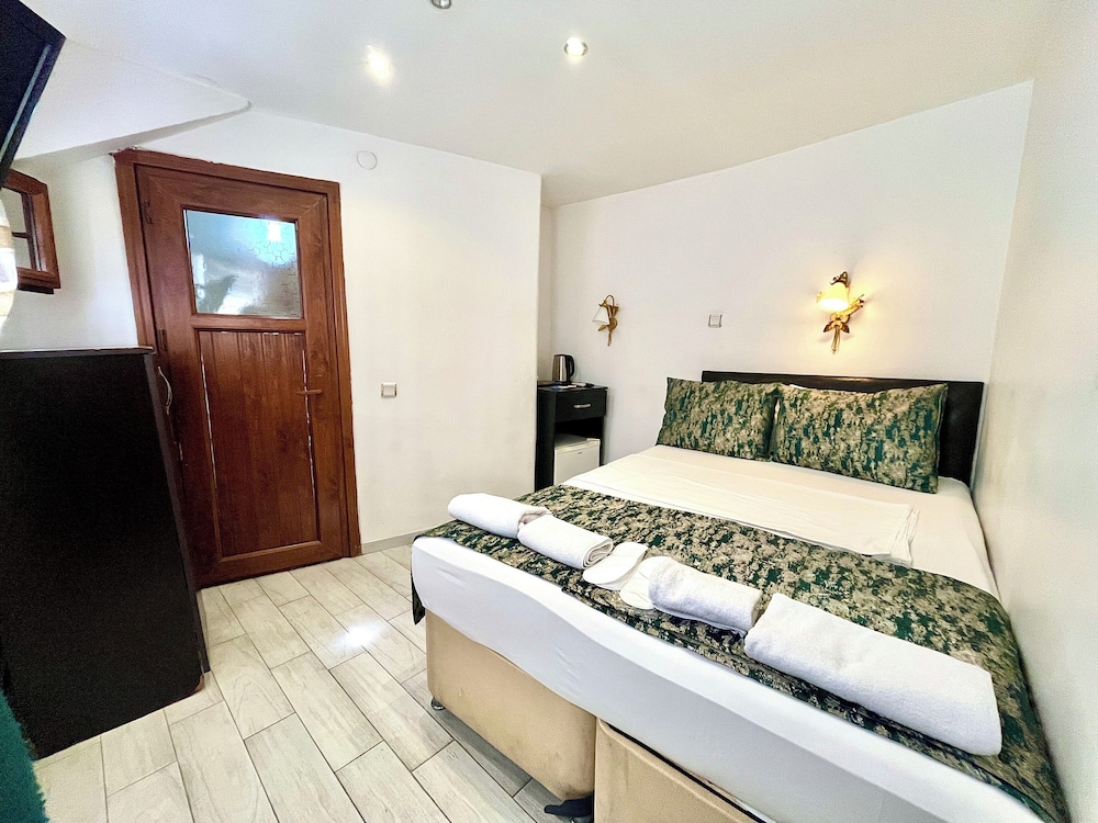 Magnificent Hotel 23