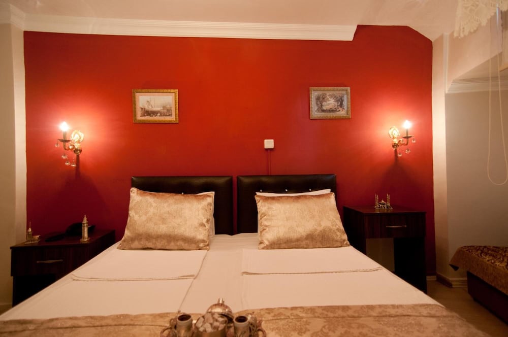 Magnificent Hotel 16
