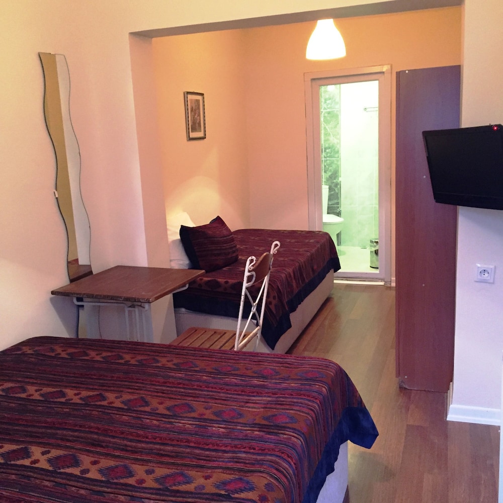 Nobel Hostel Guesthouse 16