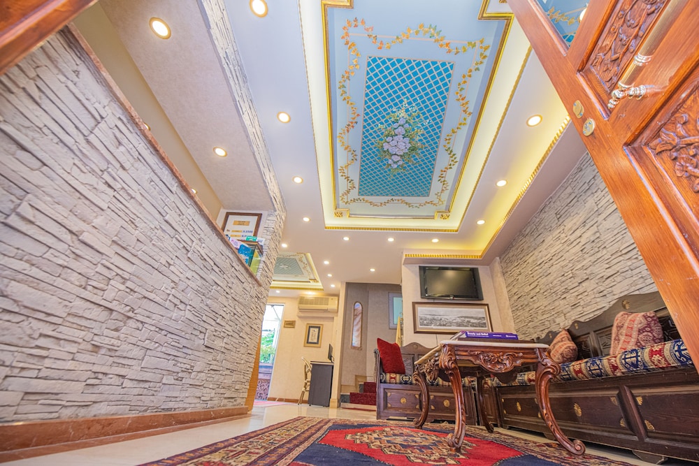 Kaftan Hotel 3
