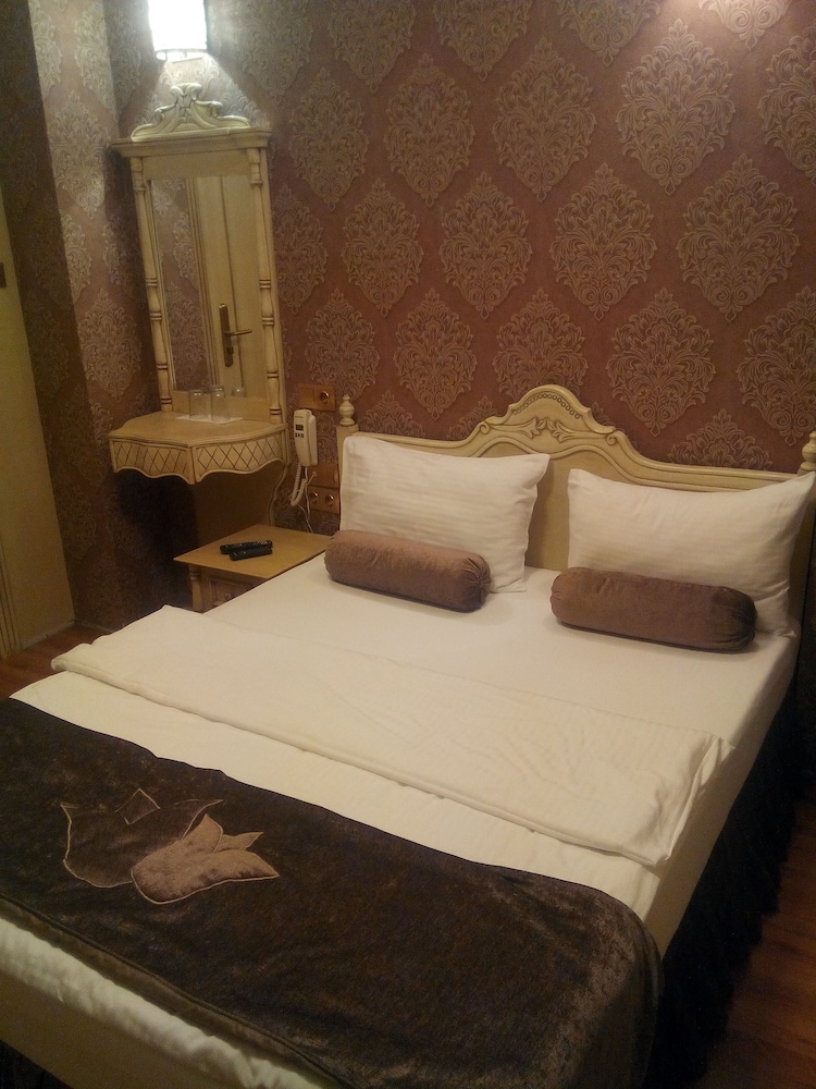 Kaftan Hotel 11