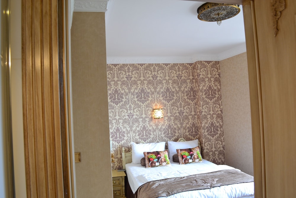 Kaftan Hotel 10