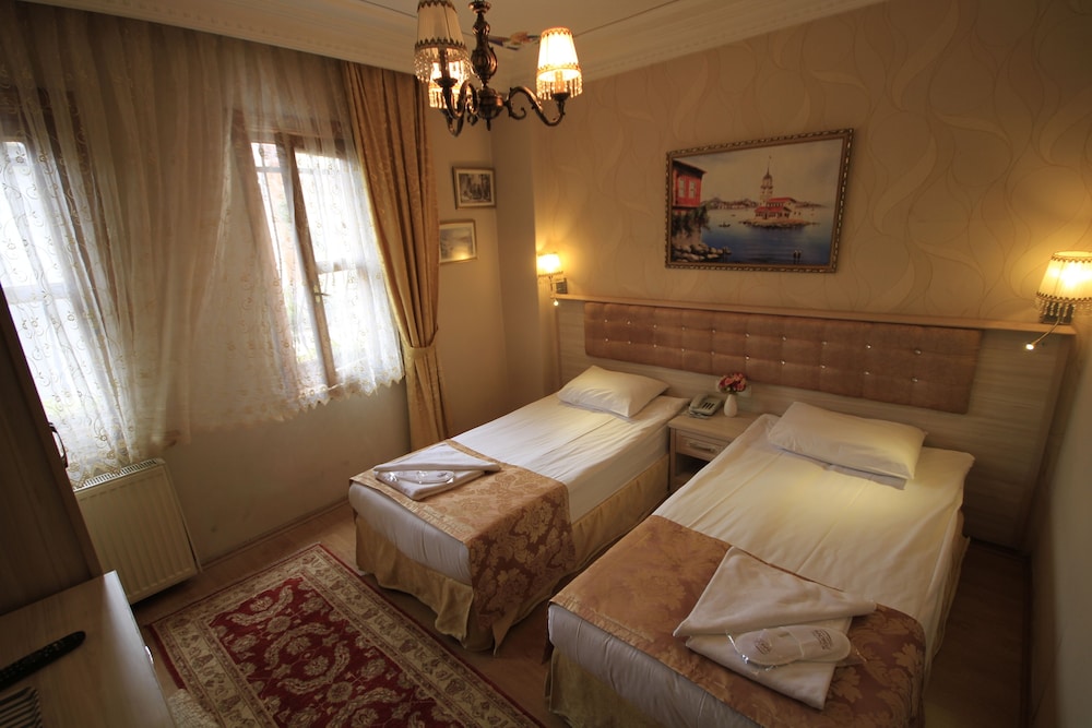 Tashkonak Studio Suites 6