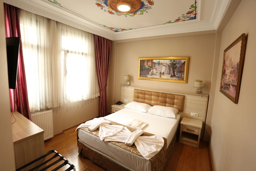Tashkonak Studio Suites 20