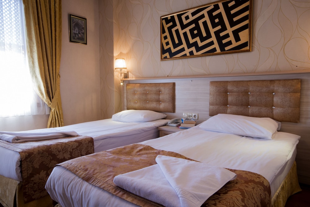 Tashkonak Studio Suites 4