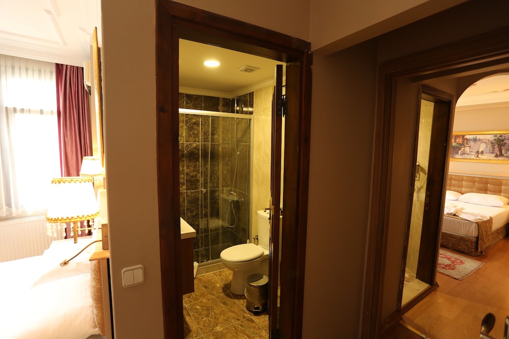 Tashkonak Studio Suites 17