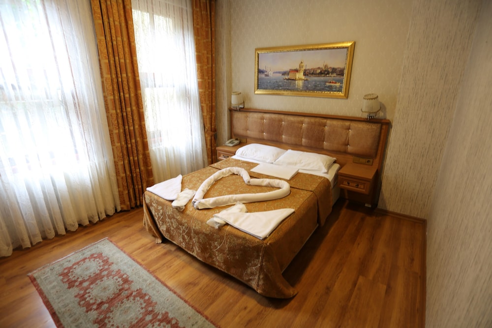Tashkonak Studio Suites 22