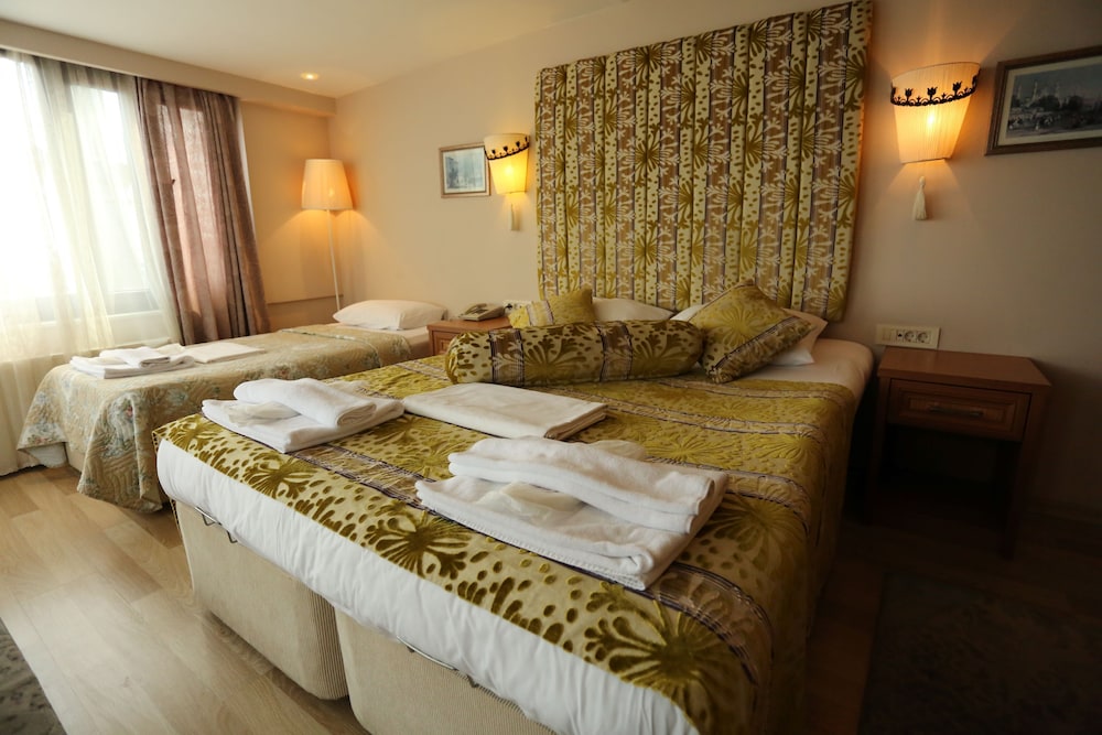 Tashkonak Studio Suites 23
