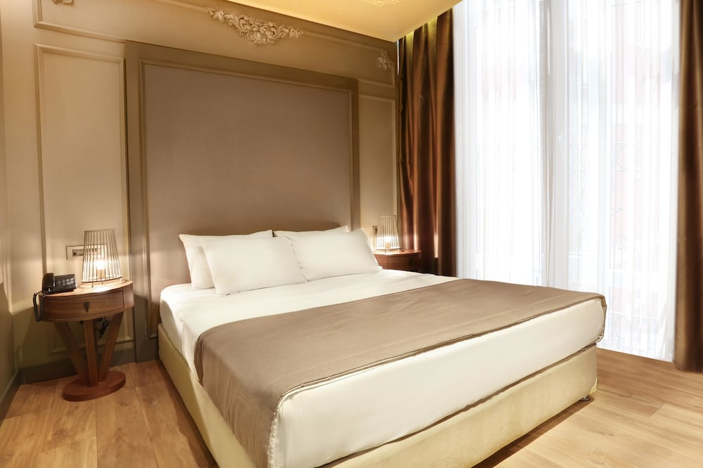 Taksim Premium Hotel 14