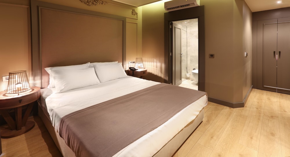 Taksim Premium Hotel 13