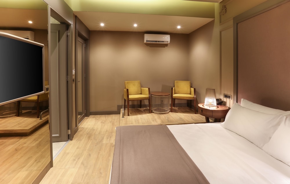 Taksim Premium Hotel 22