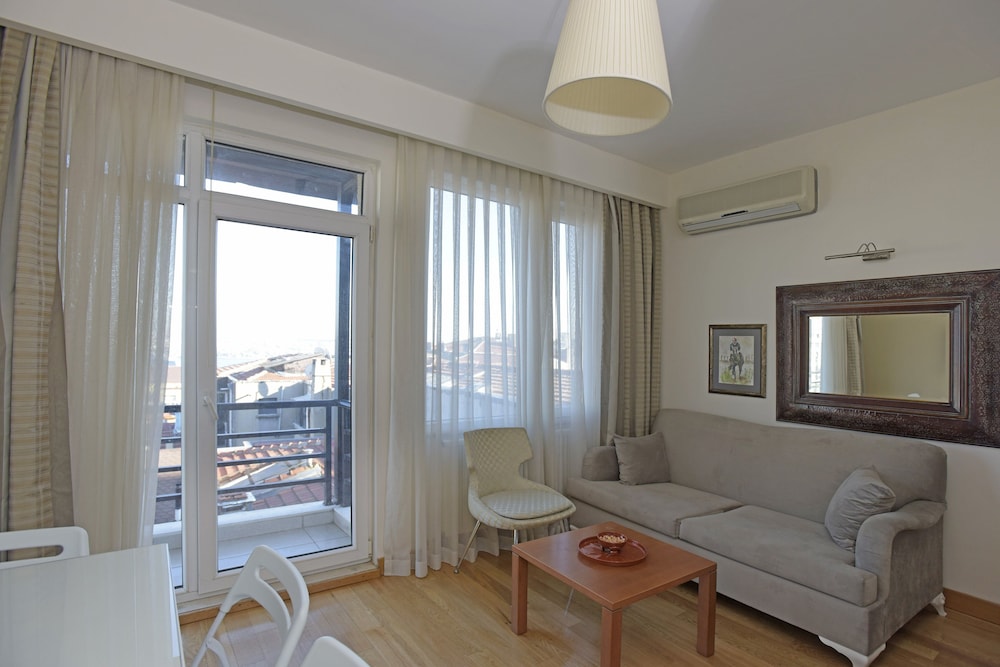 Cheya Residence Gümüssuyu 19