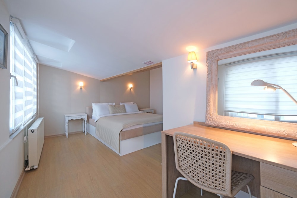 Cheya Residence Gümüssuyu 7