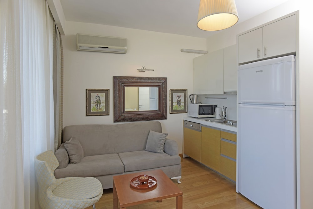 Cheya Residence Gümüssuyu 14