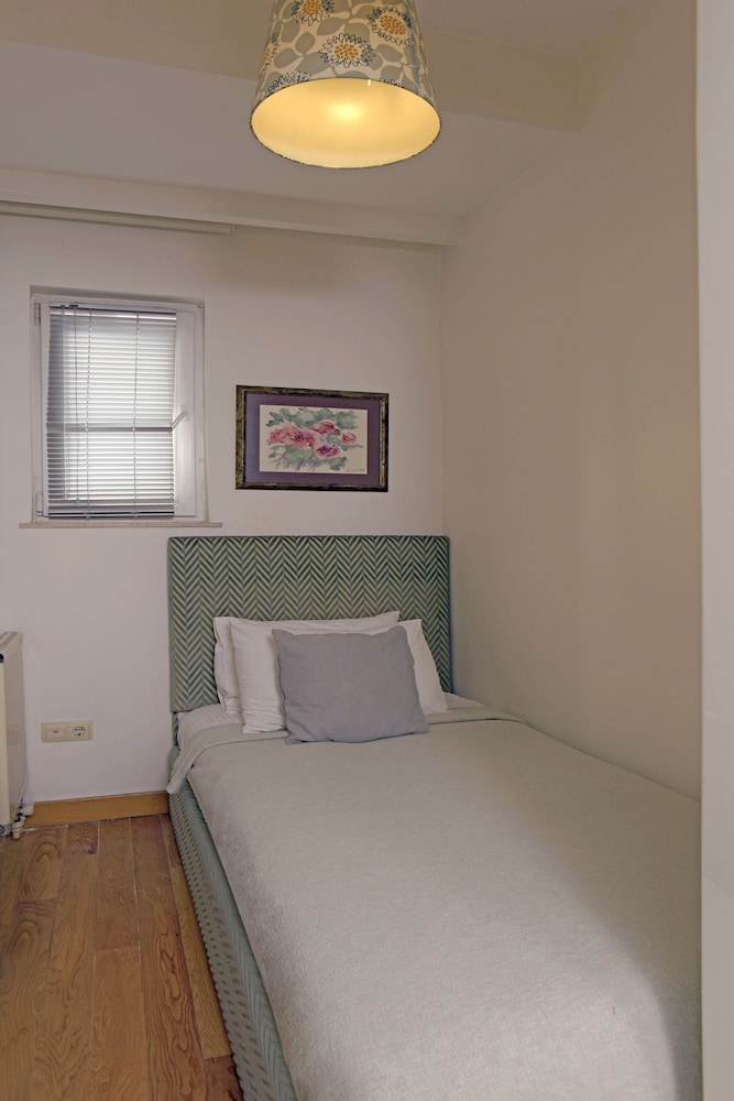 Cheya Residence Gümüssuyu 4